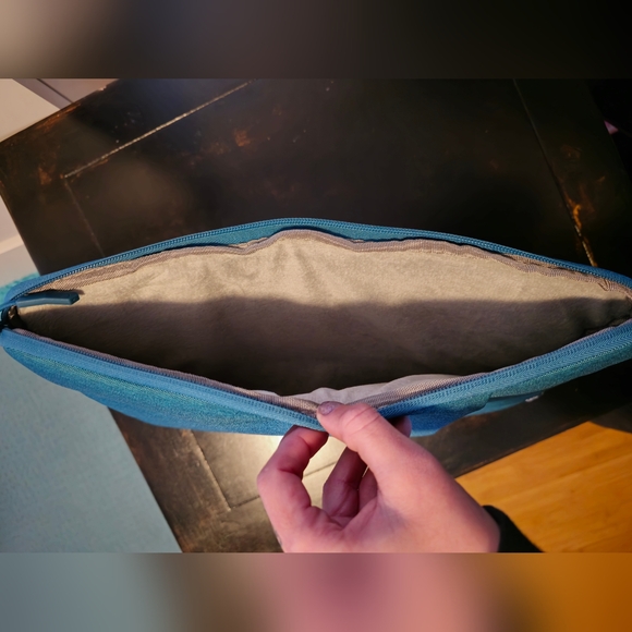 Brand new laptop case - Picture 3 of 3